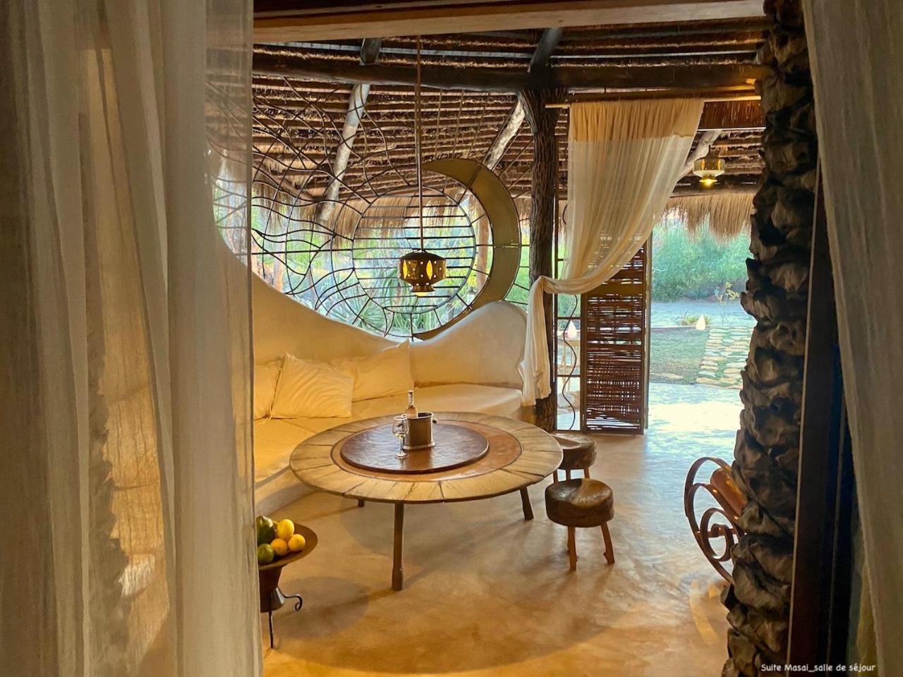 Bakuba Lodge - Le Petit Hotel Du Voyageur Ankilibe Exteriér fotografie